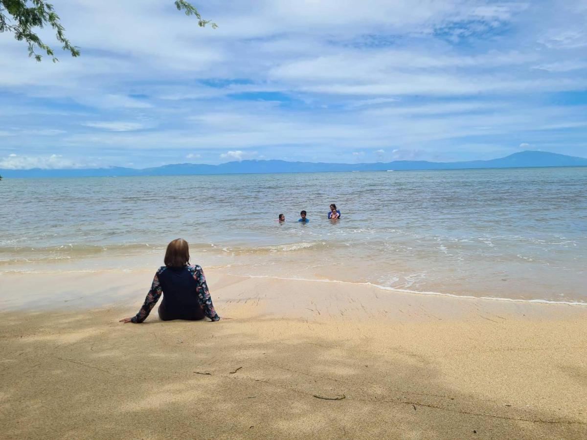 Calatagan'S Bahay Kubo - With Beach Access Batangas Exterior photo